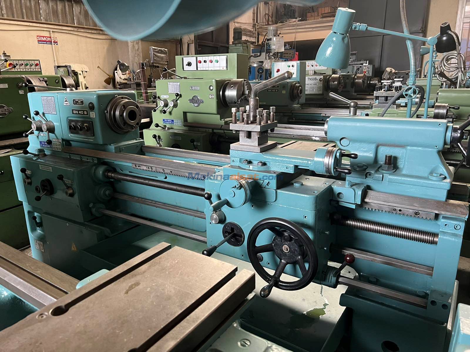 Satılık ikinci el SN 40 Çekoslovak 1 Metre Torna Universal Torna makinesi