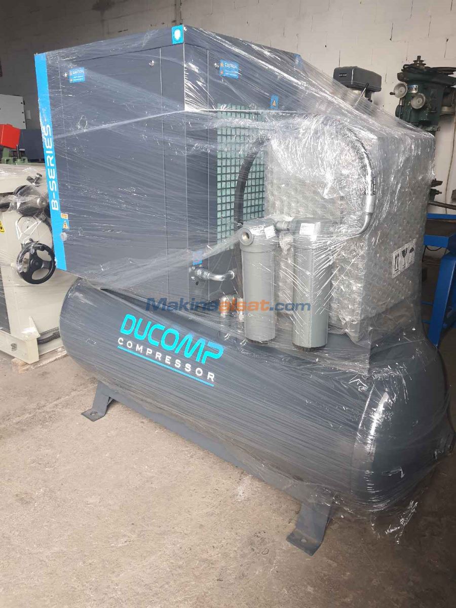 500 Litre 11 kW Kurutuculu Filtre Dahil Vidalı Kompresör