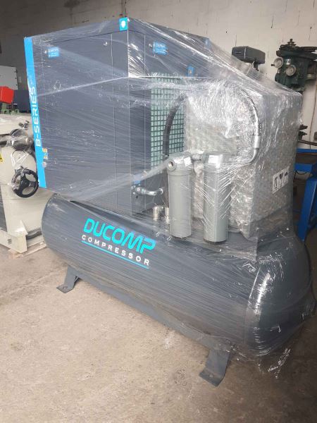 500 Litre 11 kW Kurutuculu Filtre Dahil Vidalı Kompresör