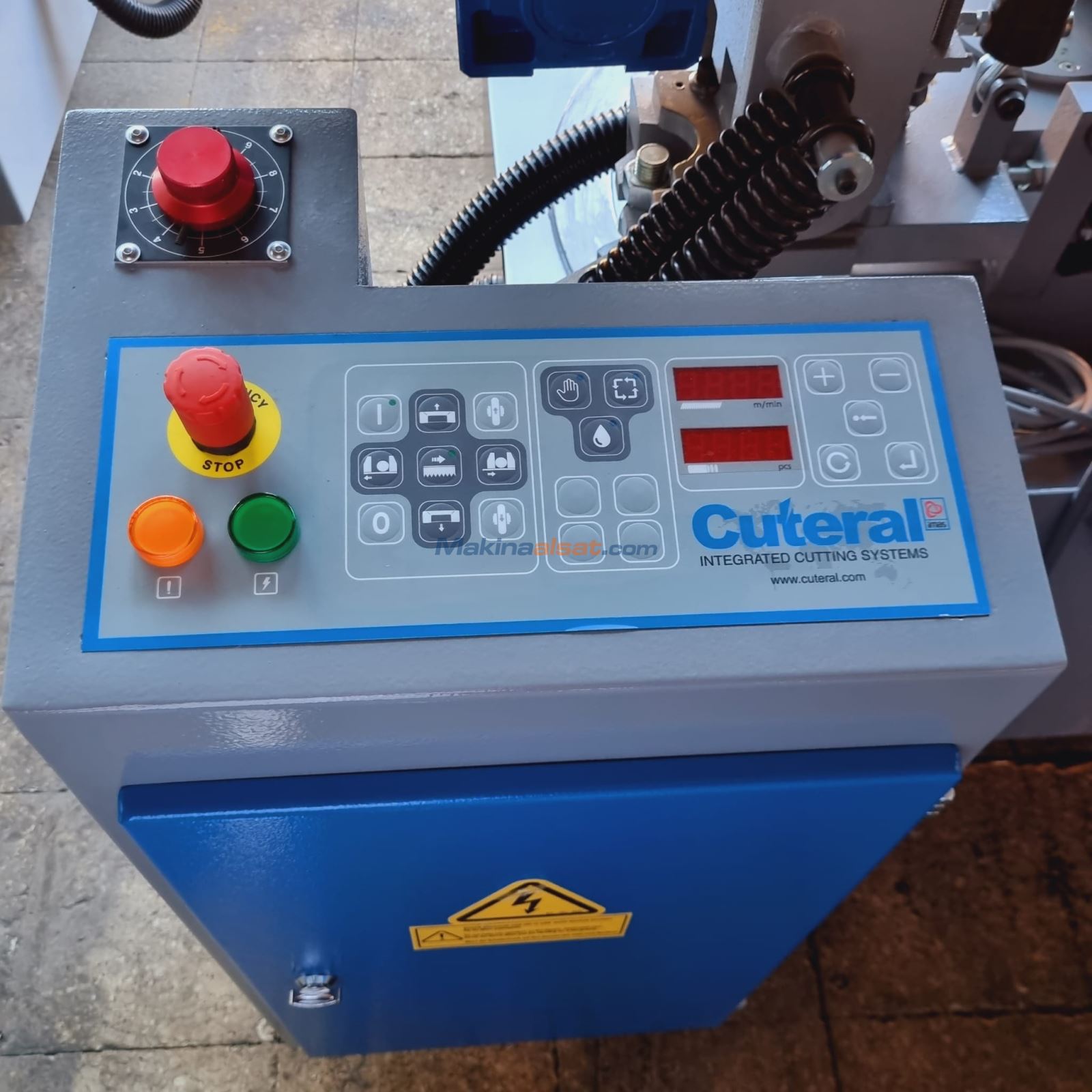 CUTERAL PAR 300 M TAM OTOMATİK ŞERİT TESTERE