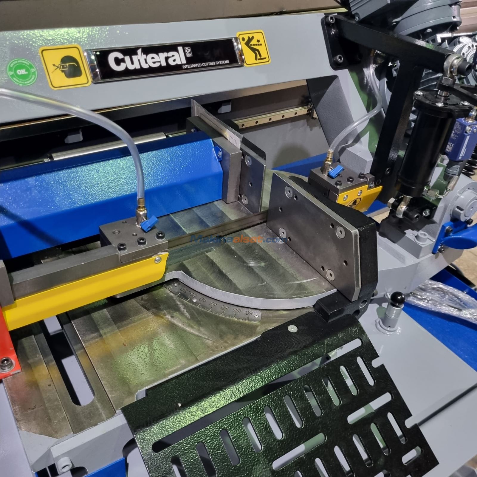 CUTERAL PSM 220 - 330 DM YARI OTOMATİK ÇİFT YÖN AÇILI ŞERİT TESTERE