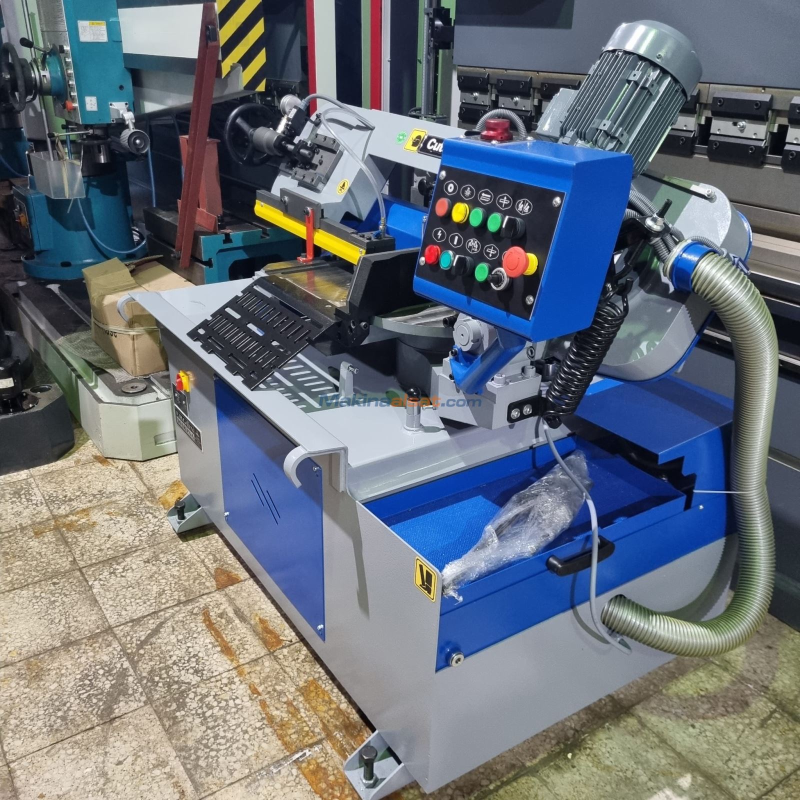 CUTERAL PSM 220 - 330 DM YARI OTOMATİK ÇİFT YÖN AÇILI ŞERİT TESTERE