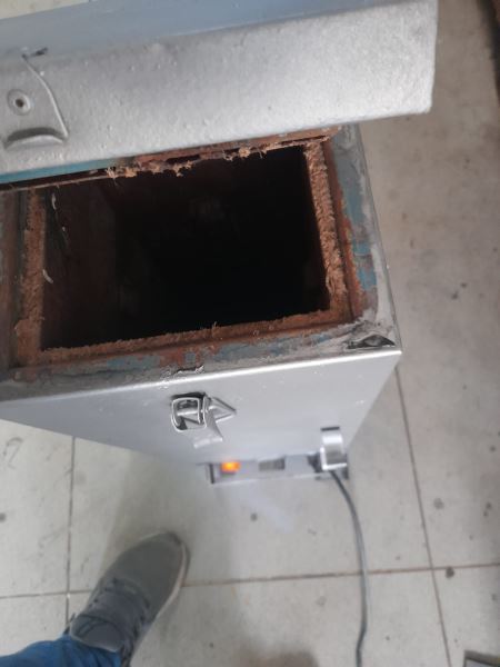 ELEKTROT FIRINI VE BİR PAKETLİK YEDEK TERMOS