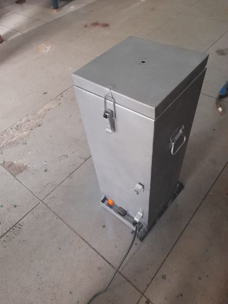 ELEKTROT FIRINI VE BİR PAKETLİK YEDEK TERMOS