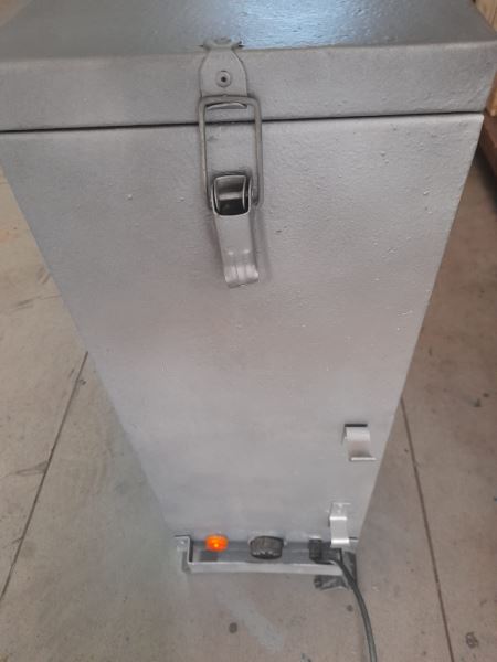 ELEKTROT FIRINI VE BİR PAKETLİK YEDEK TERMOS