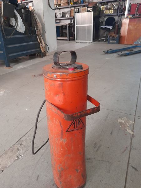 ELEKTROT FIRINI VE BİR PAKETLİK YEDEK TERMOS