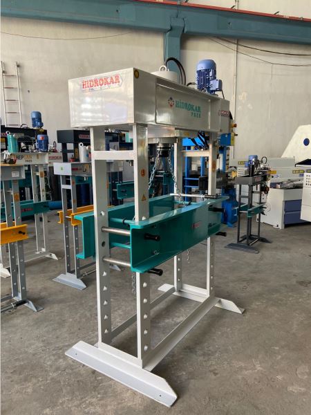 120 TON KOLLU MOTORLU GEZER PİSTON HİDROLİK ATÖLYE PRESİ