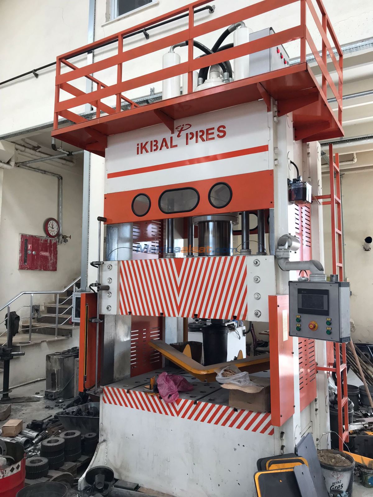İKBAL MARKA 500 TON SIVAMA PRESİ