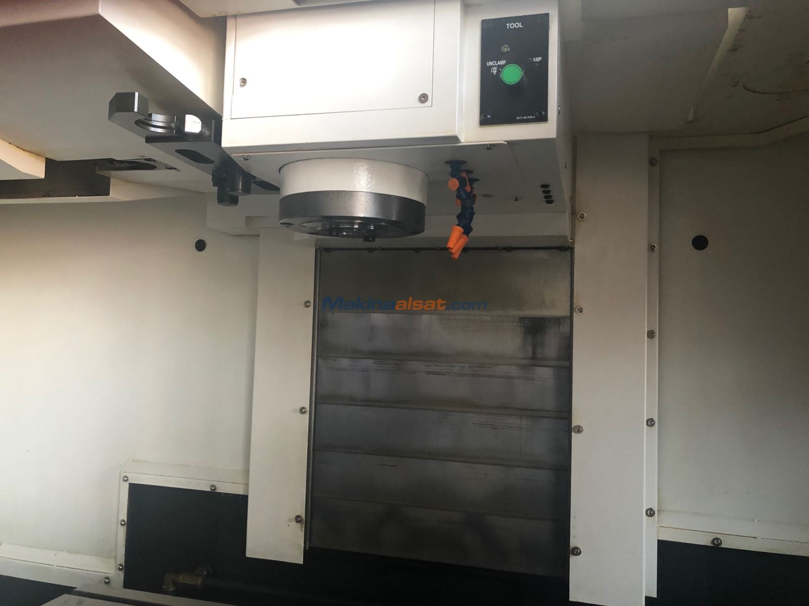 HYUNDAI WIA F500 CNC DİK İŞLEME
