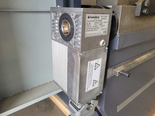UMS COMFORT 135 x 3100 CNC ABKANT