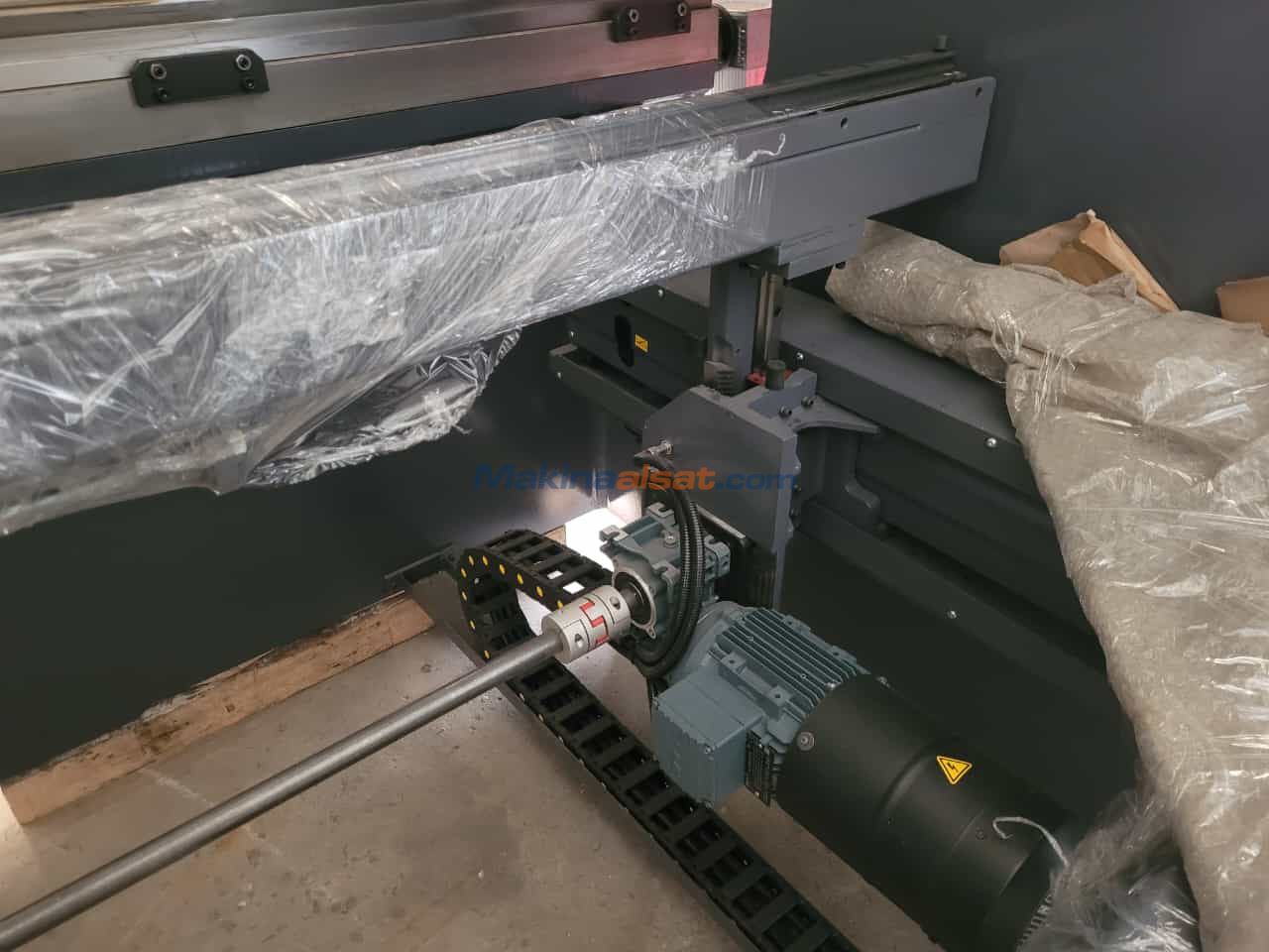 UMS COMFORT 135 x 3100 CNC ABKANT