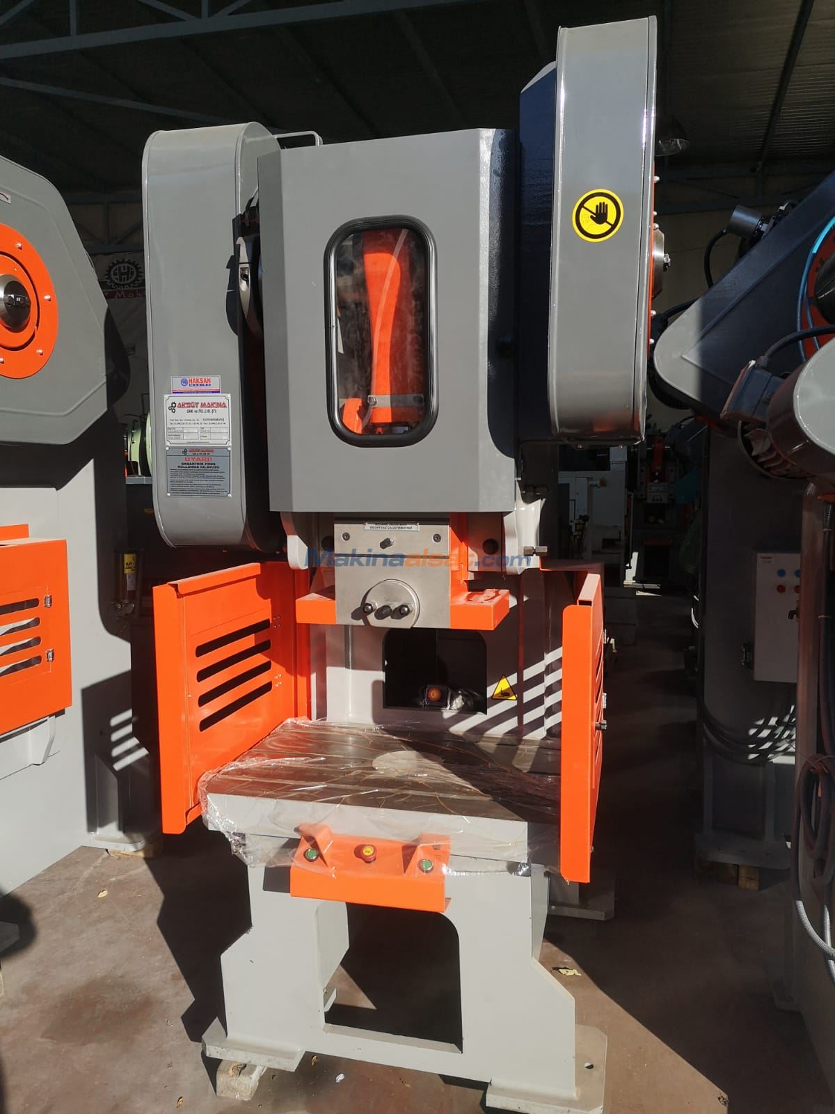 STOKTAN TESLİM  35 - 60 - 90 - 130 - 160 - 200 - 250 TON HAVA KAVRAMALI EKSANTRİK PRESLER
