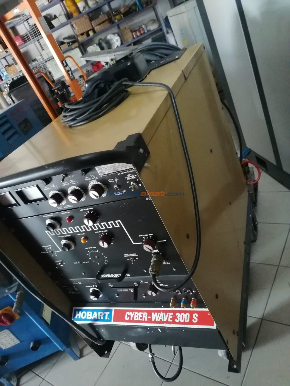 HOBART  AC /DC PROFOSYONEL KAYNAK