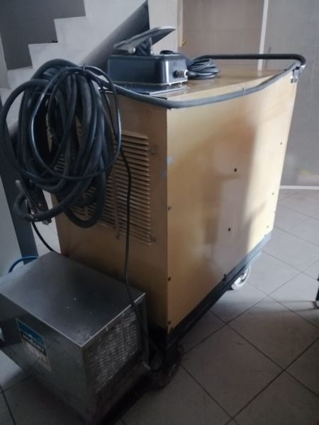 HOBART  AC /DC PROFOSYONEL KAYNAK
