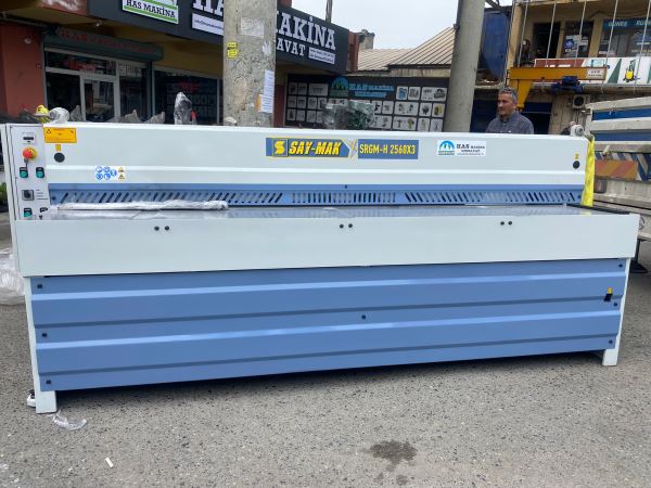 SAYMAK  2.5 MT 3 MM SRGM-H 2560x3 REDÜKTÖRLÜ GİYOTİN MAKAS