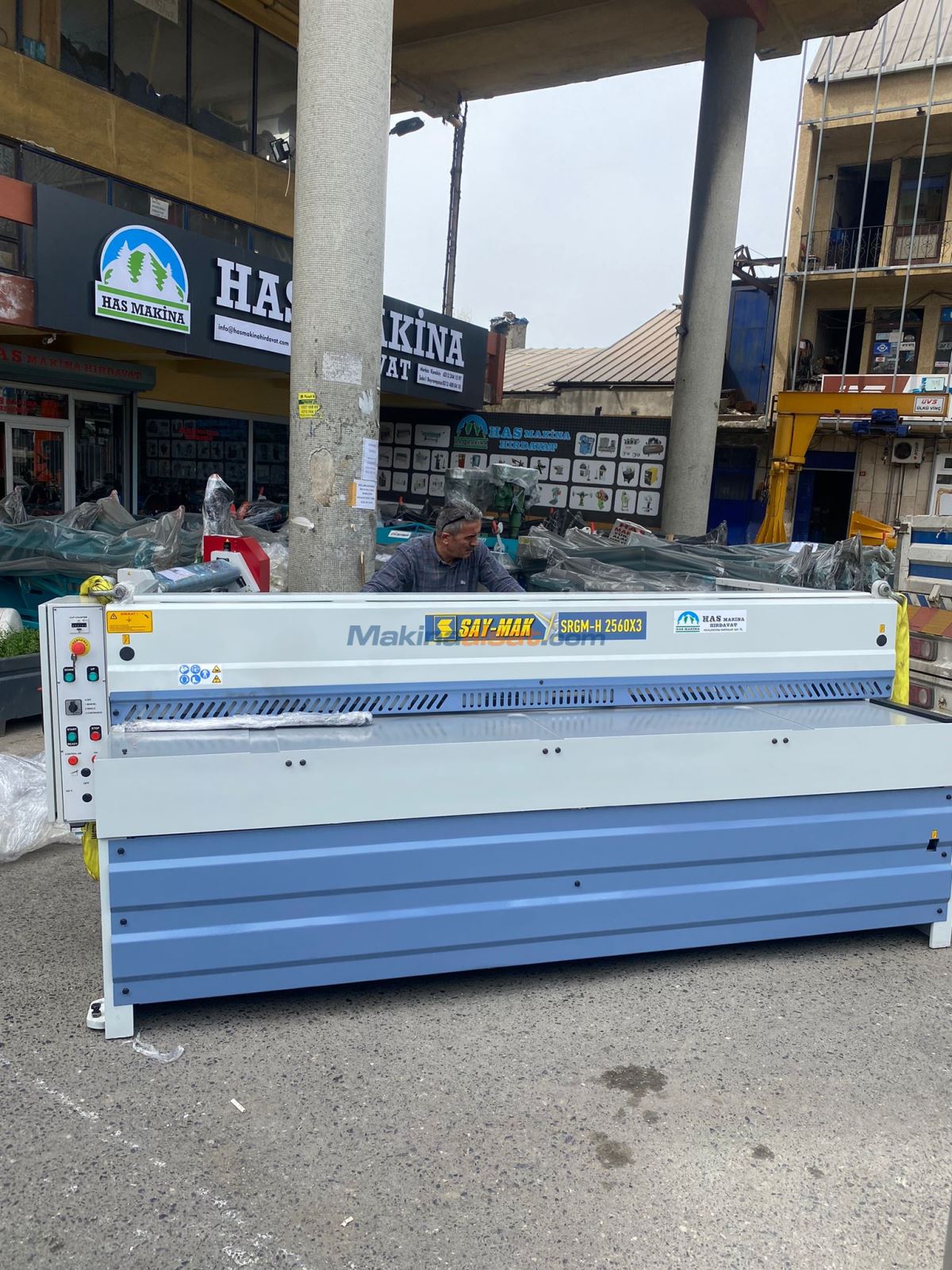SAYMAK  2.5 MT 3 MM SRGM-H 2560x3 REDÜKTÖRLÜ GİYOTİN MAKAS
