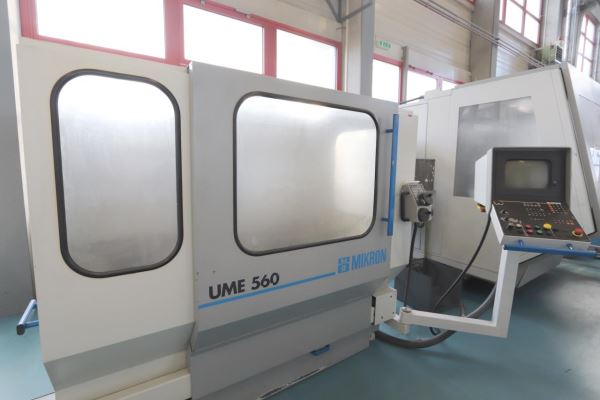 MIKRON UME 560 Cnc Freze