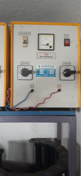 ÇİFT KADEME 15 AMPER  220 VOLT  AKÜ ŞARJ MAKİNASI