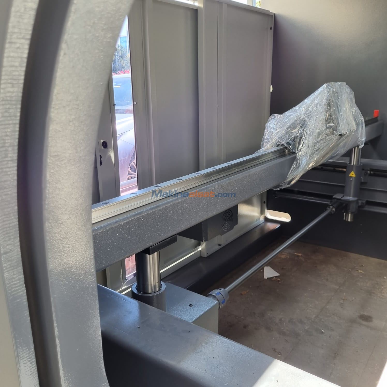 BAYKAL APHS 31200 CNC HİDROLİK ABKANT PRES