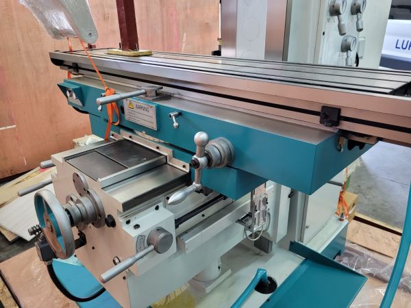 Satılık ikinci el JETCO JVHM 5 SERVO KOÇ KAFA FREZE Universal