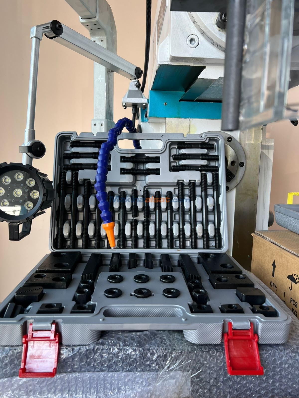 OZCO FX200 SERVO ÜNİVERSAL KOÇ KAFA FREZE