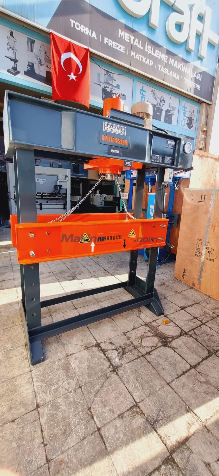 HİDROSUR 150 TON KOLLU MOTORLU GEZER KAFA HİDROLİK PRES