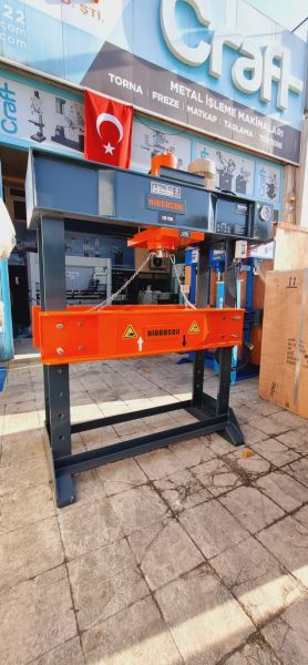 HİDROSUR 150 TON KOLLU MOTORLU GEZER KAFA HİDROLİK PRES
