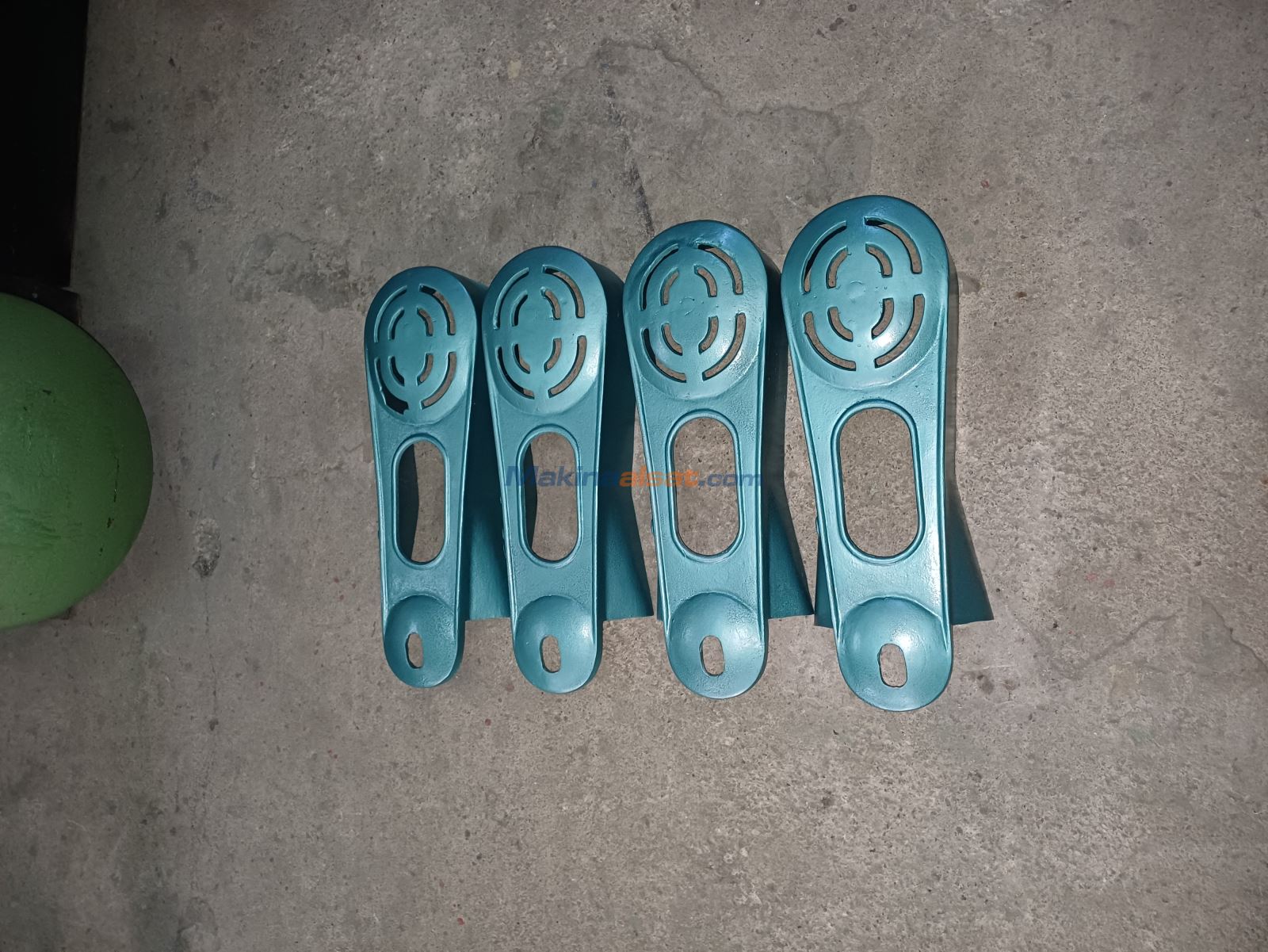 EKÇELİK ÜST KAPAK