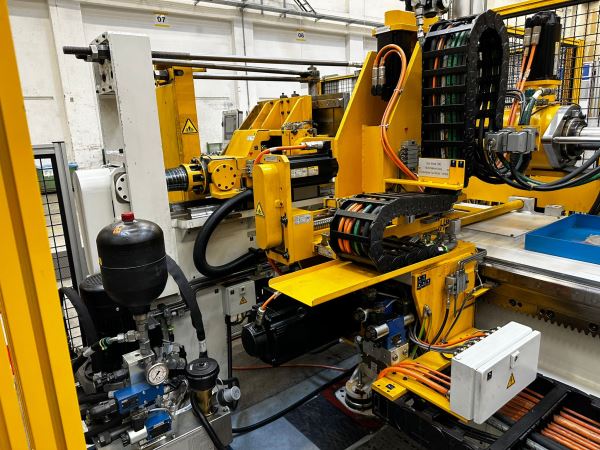 SCHWARZE-ROBITEC - CNC BORU BÜKME