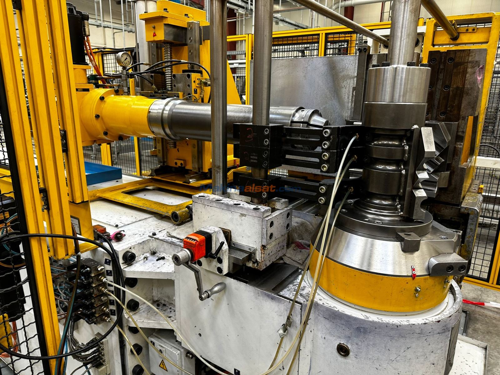 SCHWARZE-ROBITEC - CNC BORU BÜKME