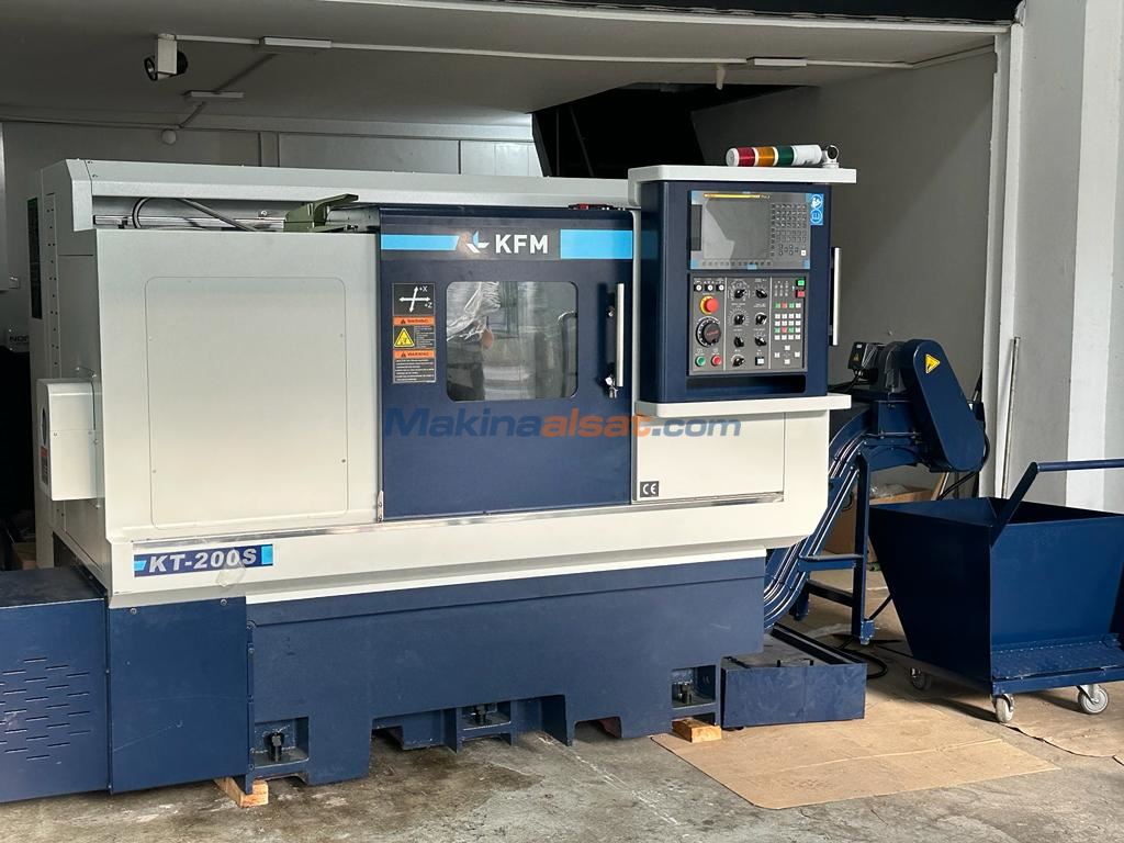 Satılık ikinci el SIFIR 8 İNC TAYVAN MENŞEİLİ CNC TORNA CNC Torna