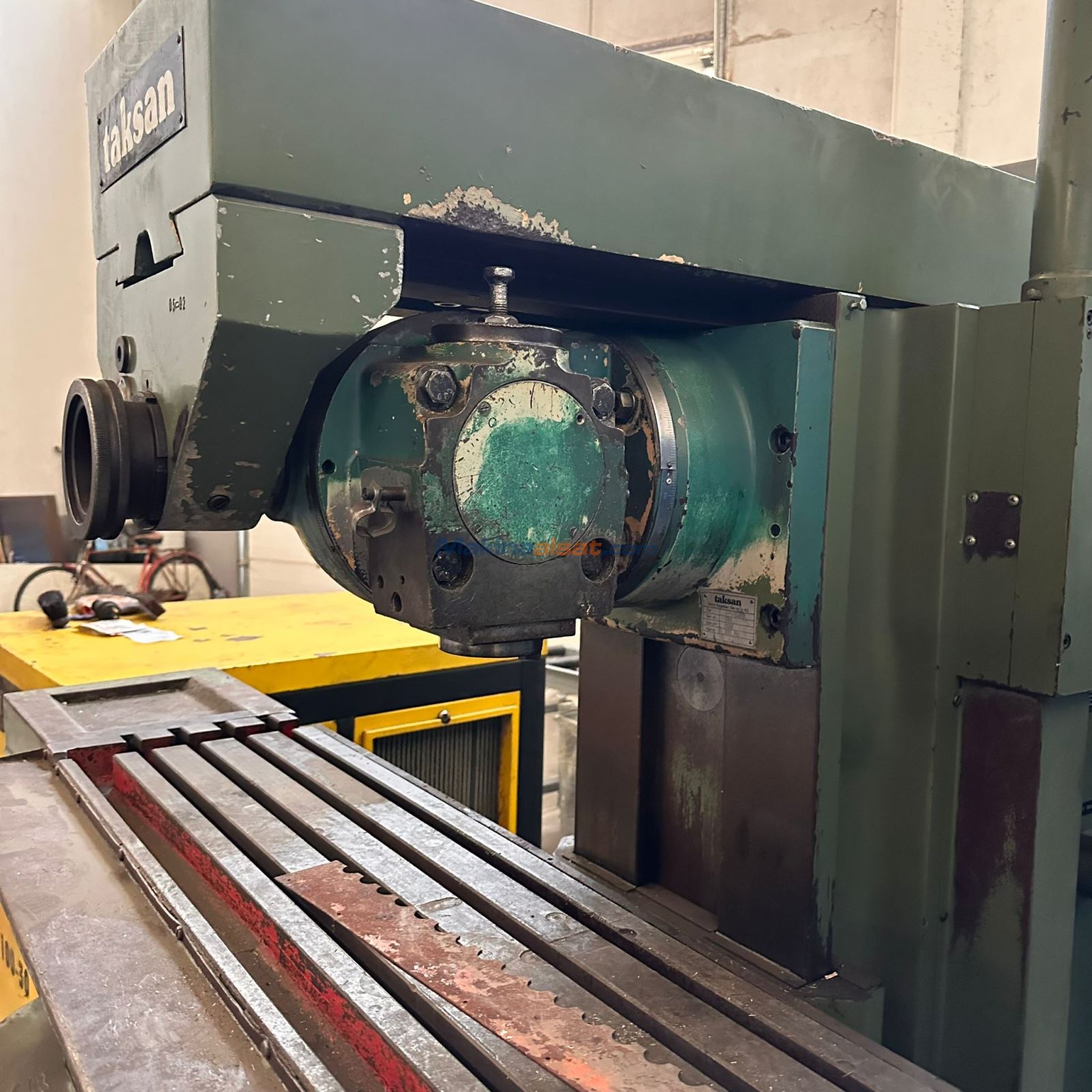 TAKSAN MARKA FU 315 X 1250 V/2 UNIVERSAL FREZE