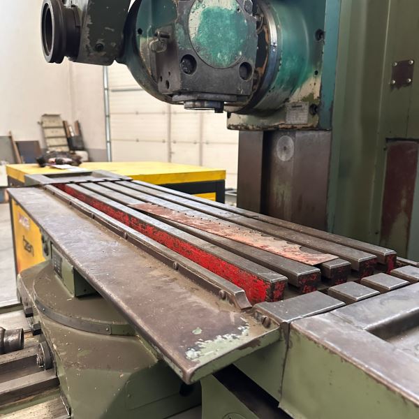 TAKSAN MARKA FU 315 X 1250 V/2 UNIVERSAL FREZE