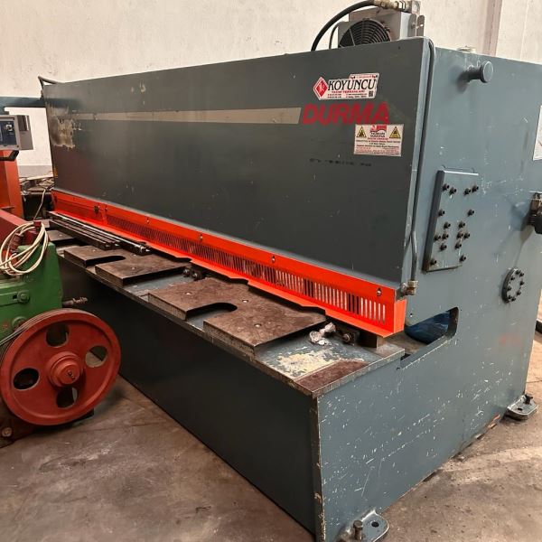 DURMAZLAR SB 3000 x 6MM HİDROLİK NC GİYOTİN MAKAS