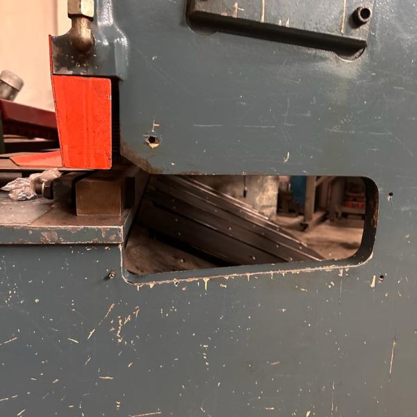 DURMAZLAR SB 3000 x 6MM HİDROLİK NC GİYOTİN MAKAS