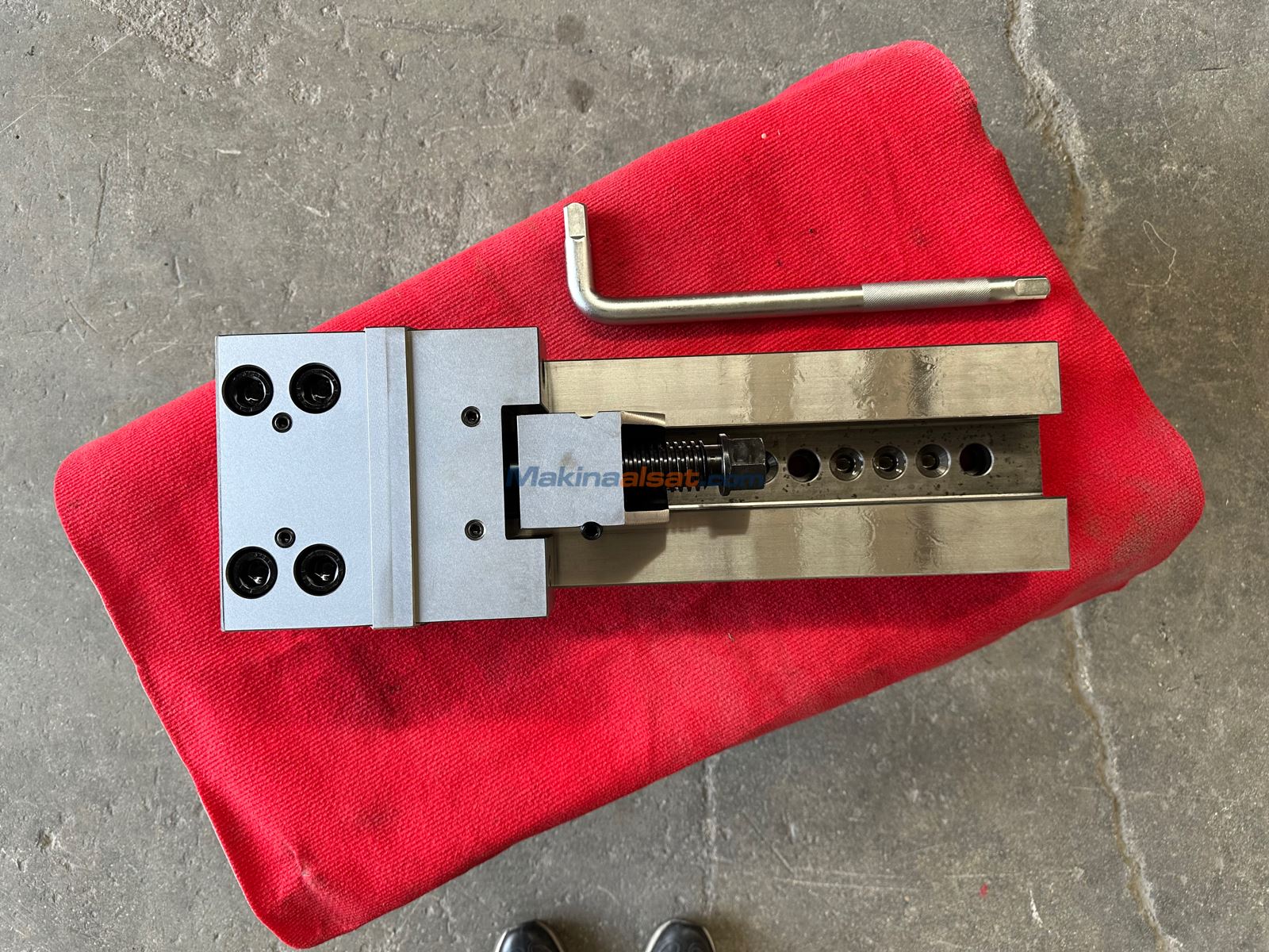 200x300 SÜPER HASSAS CNC MENGENE