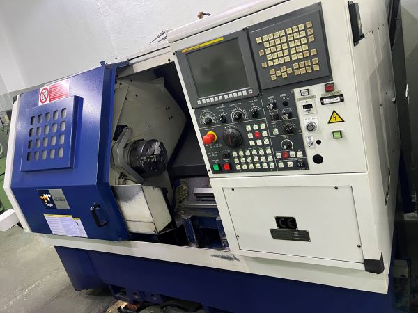 TOPPER 10İNÇ 2008 MODEL FANUC CNC TORNA