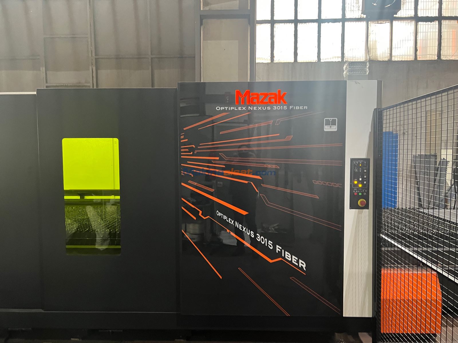 3000 x 1500 MAZAK 6 KW FİBER LAZER