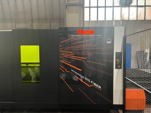 3000 x 1500 MAZAK 6 KW FİBER LAZER
