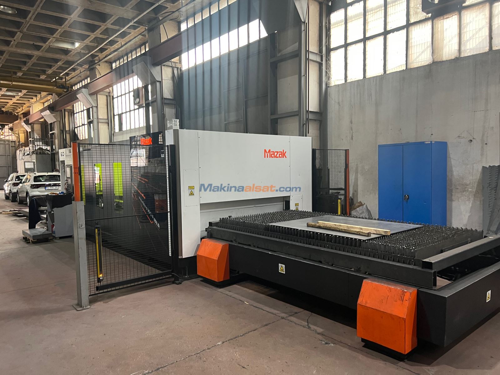 3000 x 1500 MAZAK 6 KW FİBER LAZER