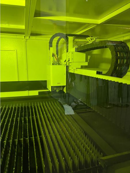 3000 x 1500 MAZAK 6 KW FİBER LAZER