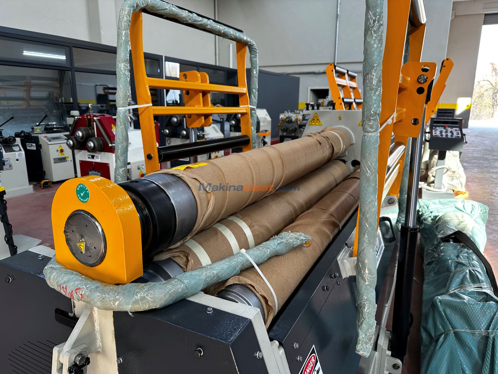 ŞAHİNLER 4R HS 20-200 HİDROLİK 4 TOPLU SİLİNDİR