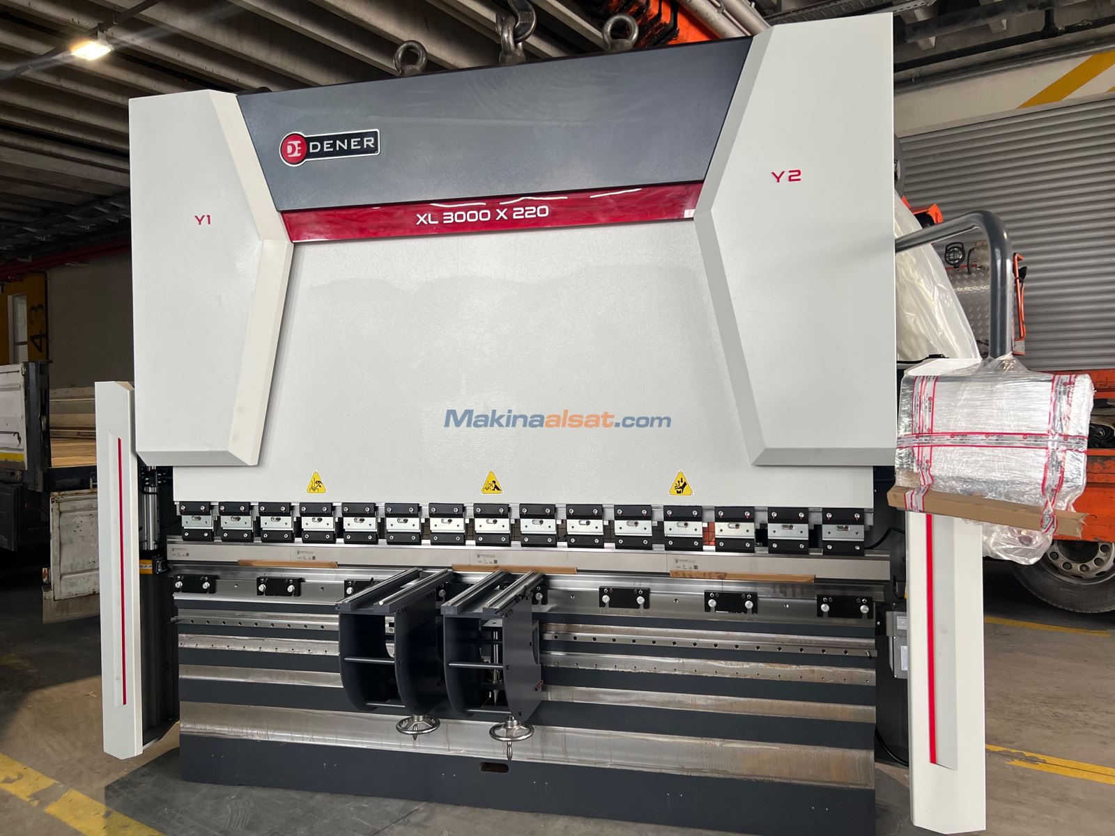 Satılık ikinci el DENER PUMA XL 30220 CNC ABKANT Abkant Pres makinesi