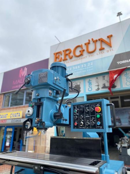 O-TECH 700 HV ÜNİVERSAL FREZE