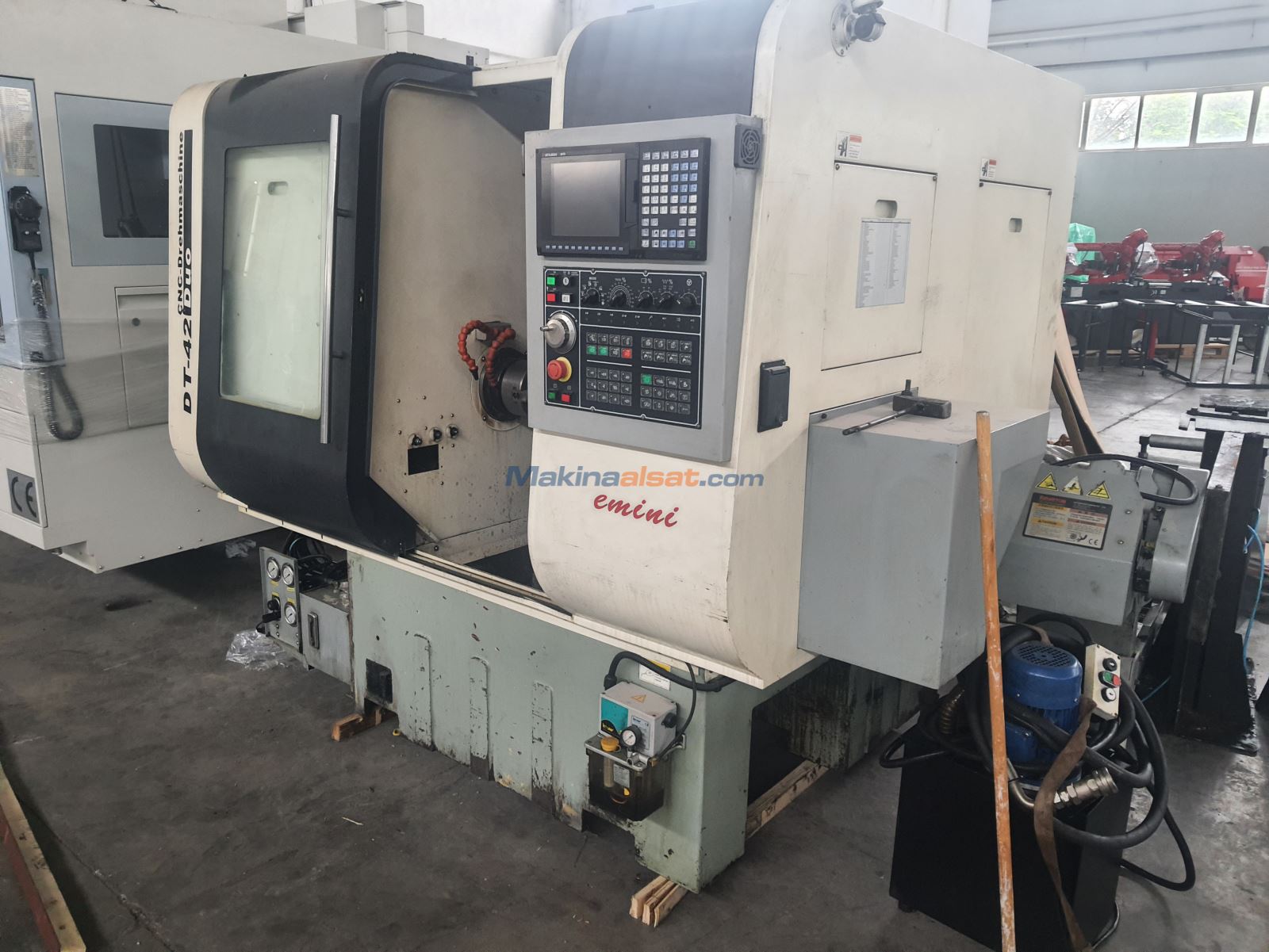 Quciktech DT 42 DUO Cnc Otomat Torna