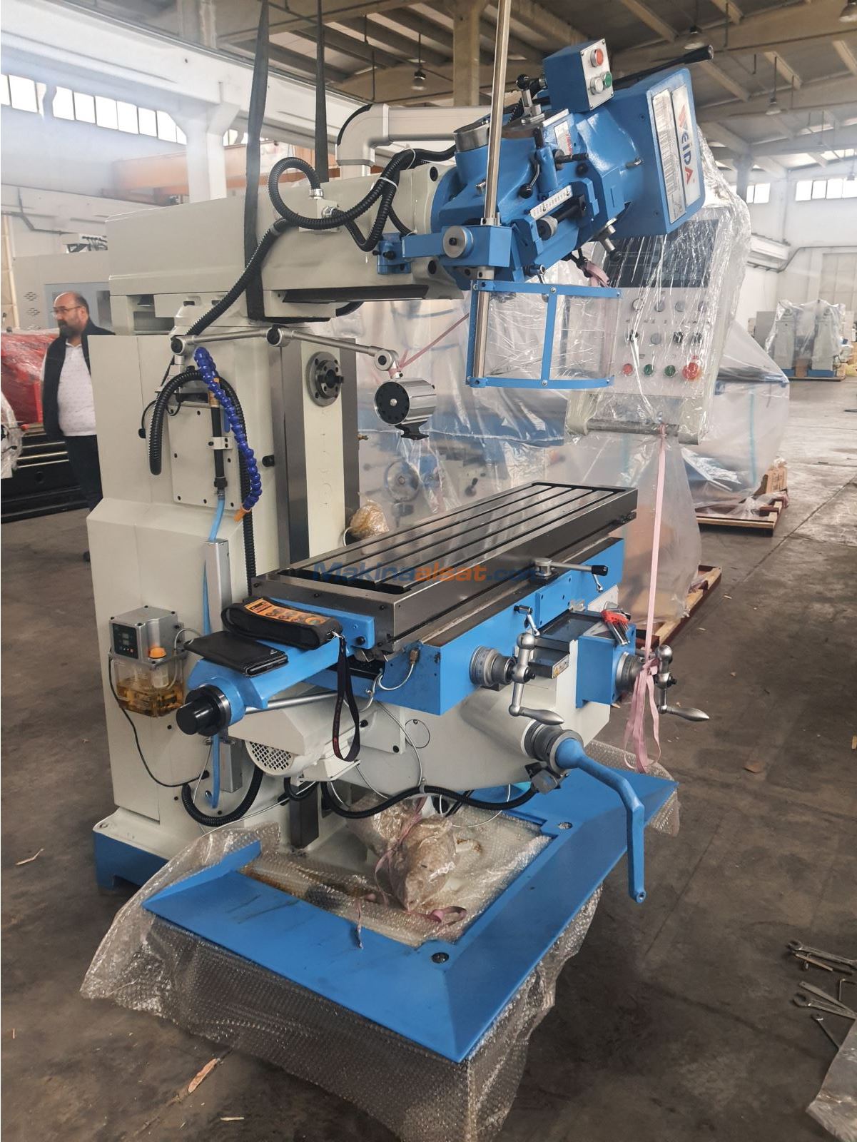 Satılık ikinci el Stokta Hazır X6332 Universal Kalıpçı Freze