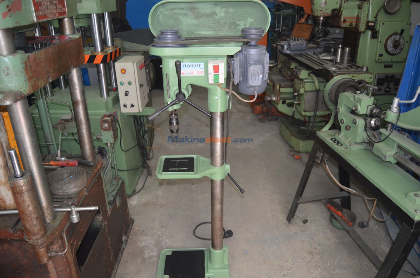 16 LIK ZÜMRÜT SÜTUNLU MATKAP