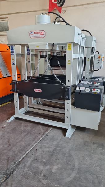 HİDROKAR MARKA 150 TON HİDROLİK PRES