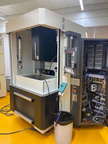 MAKINO EDNC40 Tel Erozyon