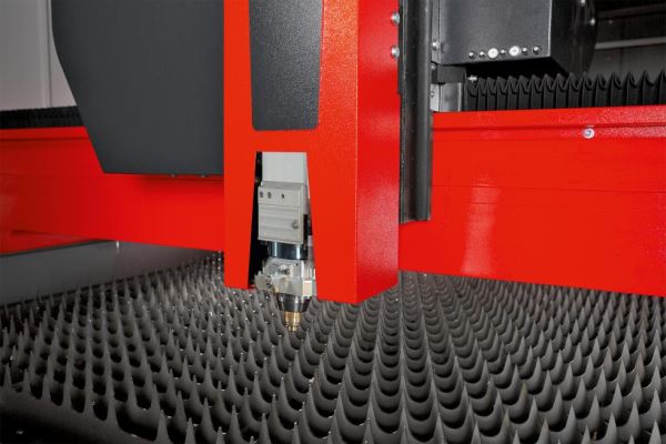 Bystronic BySmart Fiber 3015 6000 Watt CNC Fiber Lazer Kesim